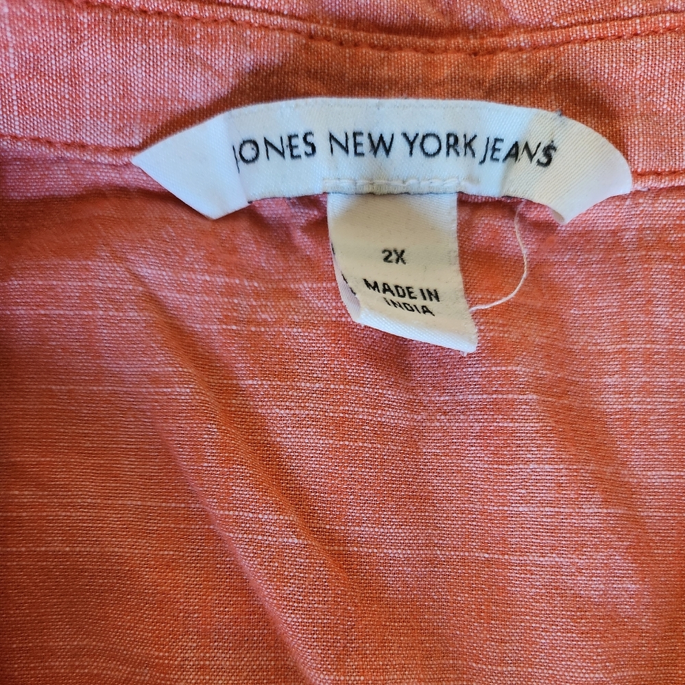 100% cotton 2x Button Down Blouse - Picture 3 of 10